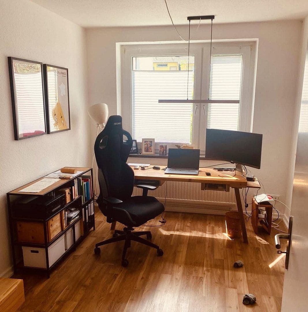 Prenájom bytu 4-izbový 85 m², Hildesheim, Dolné Sasko Prenájom bytu 4-izbový 85 m², Hildesheim, Dolné Sasko