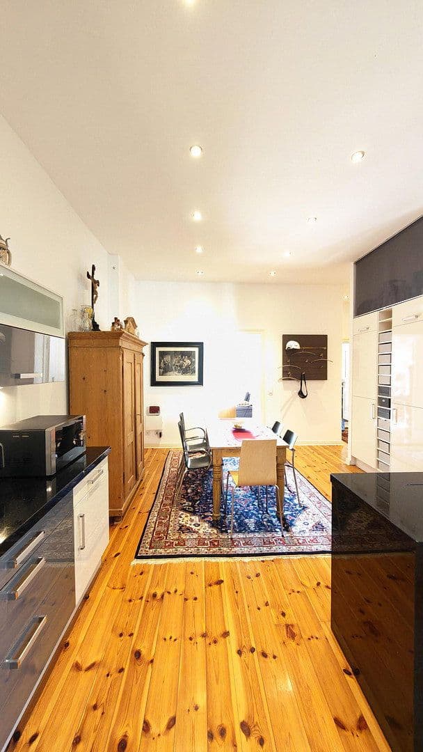 Predaj bytu 4-izbový 106 m², Berlin, Berlín Predaj bytu 4-izbový 106 m², Berlin, Berlín