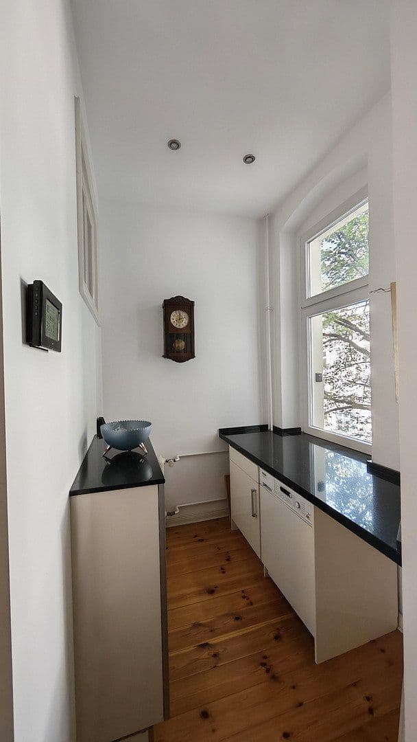 Predaj bytu 4-izbový 106 m², Berlin, Berlín Predaj bytu 4-izbový 106 m², Berlin, Berlín