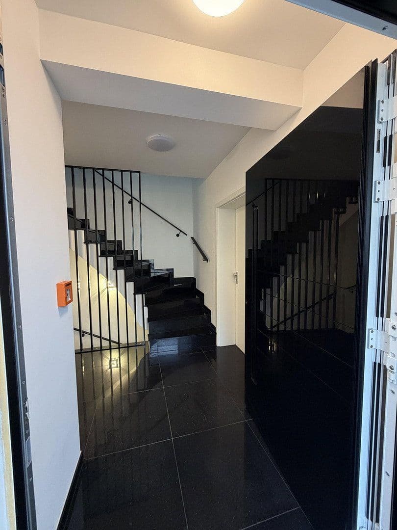 Prenájom bytu 1-izbový 39 m², Bremen, Brémy Prenájom bytu 1-izbový 39 m², Bremen, Brémy