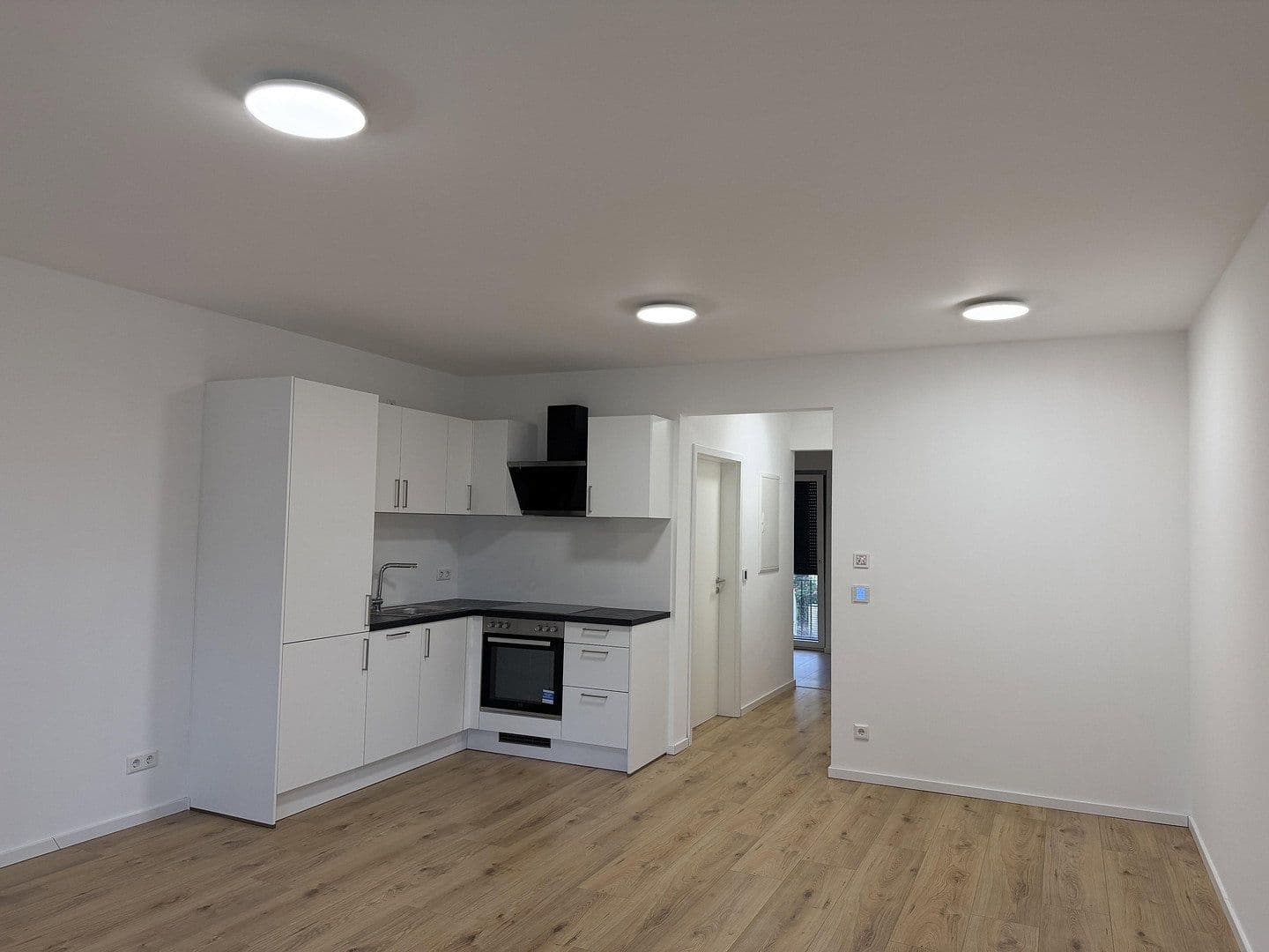 Prenájom bytu 1-izbový 39 m², Bremen, Brémy Prenájom bytu 1-izbový 39 m², Bremen, Brémy