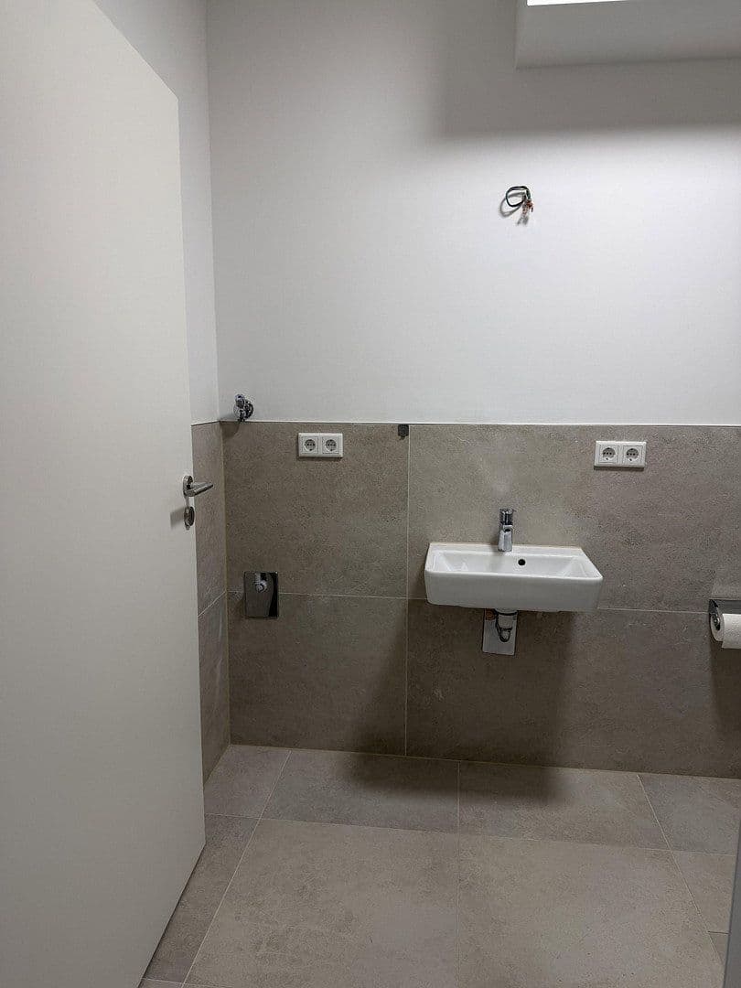 Prenájom bytu 1-izbový 39 m², Bremen, Brémy Prenájom bytu 1-izbový 39 m², Bremen, Brémy