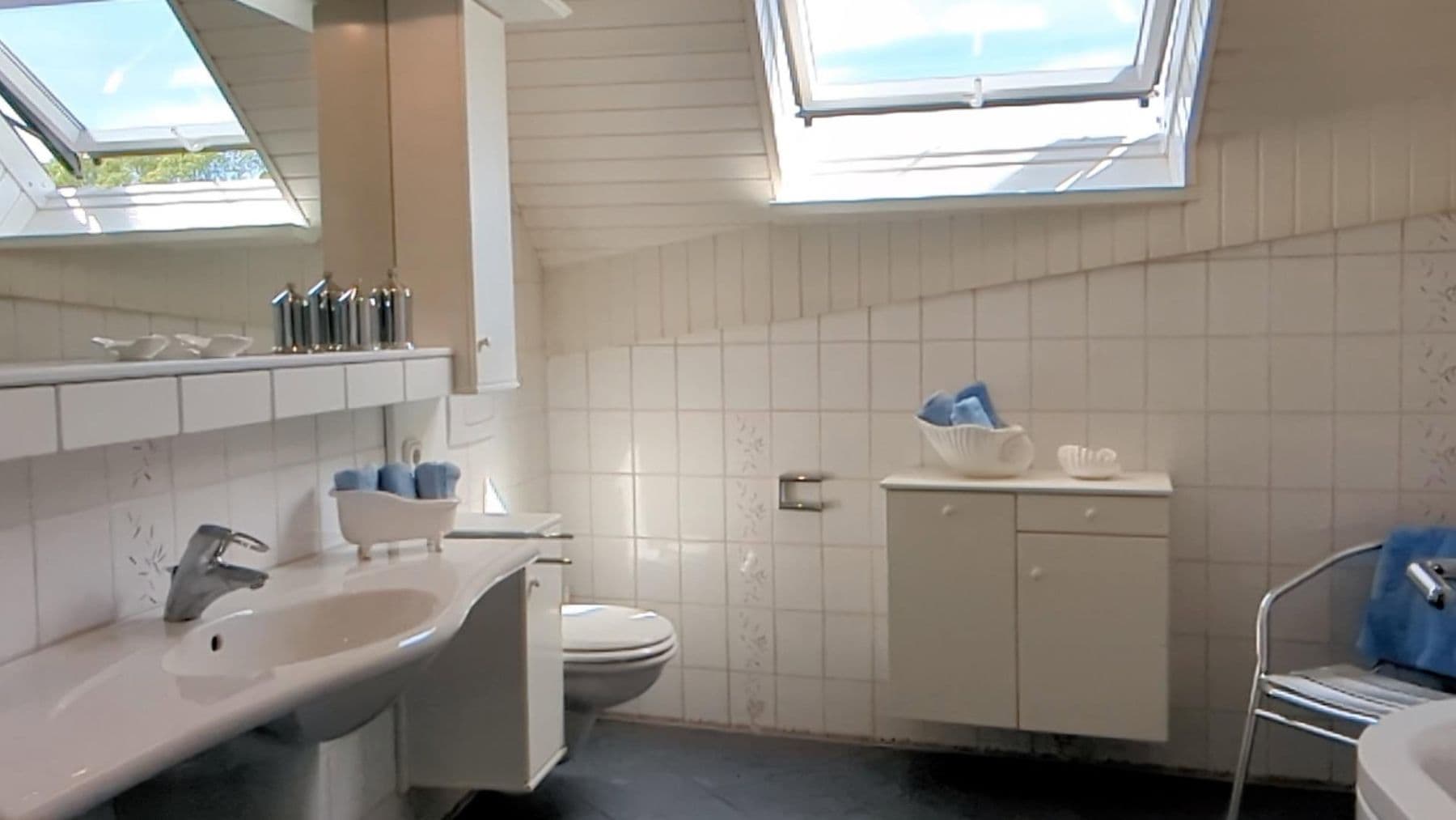 Predaj domu 215 m², pozemok 642 m², Riedstadt, Hesensko Predaj domu 215 m², pozemok 642 m², Riedstadt, Hesensko
