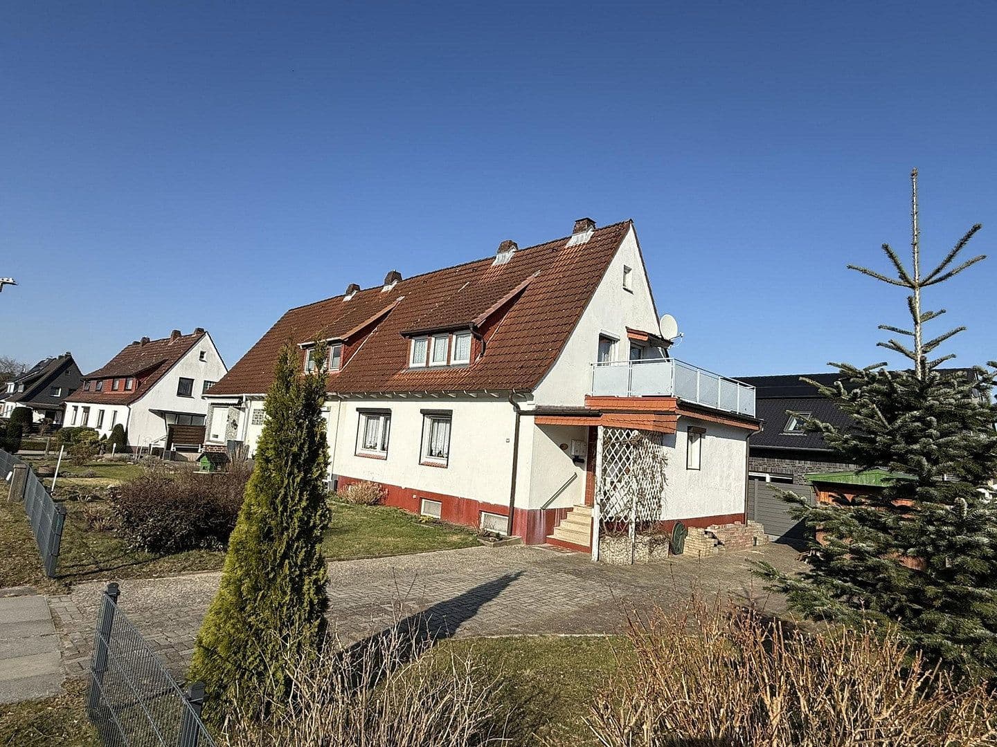 Predaj domu 109 m², pozemok 351 m², Neu Wulmstorf, Dolné Sasko Predaj domu 109 m², pozemok 351 m², Neu Wulmstorf, Dolné Sasko