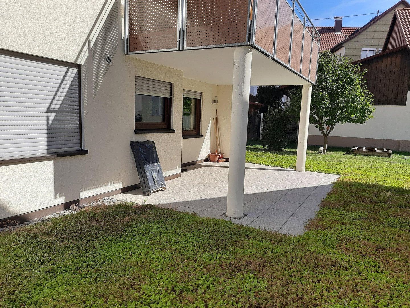 Prenájom bytu 4-izbový 103 m², Neuffen, Bádensko-Wurttembersko Prenájom bytu 4-izbový 103 m², Neuffen, Bádensko-Wurttembersko