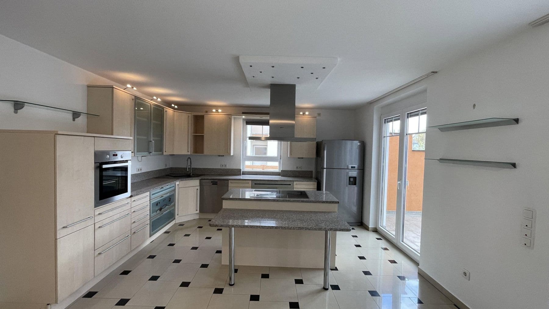 Predaj domu 285 m², pozemok 509 m², Speyer, Porýnie-Falcko Predaj domu 285 m², pozemok 509 m², Speyer, Porýnie-Falcko