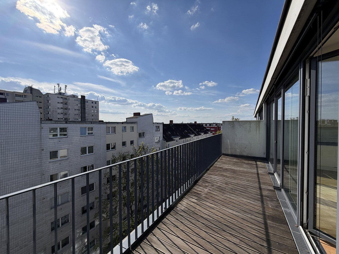Predaj bytu 3-izbový 110 m², Harzer Straße 109, Berlin, Berlín Predaj bytu 3-izbový 110 m², Harzer Straße 109, Berlin, Berlín