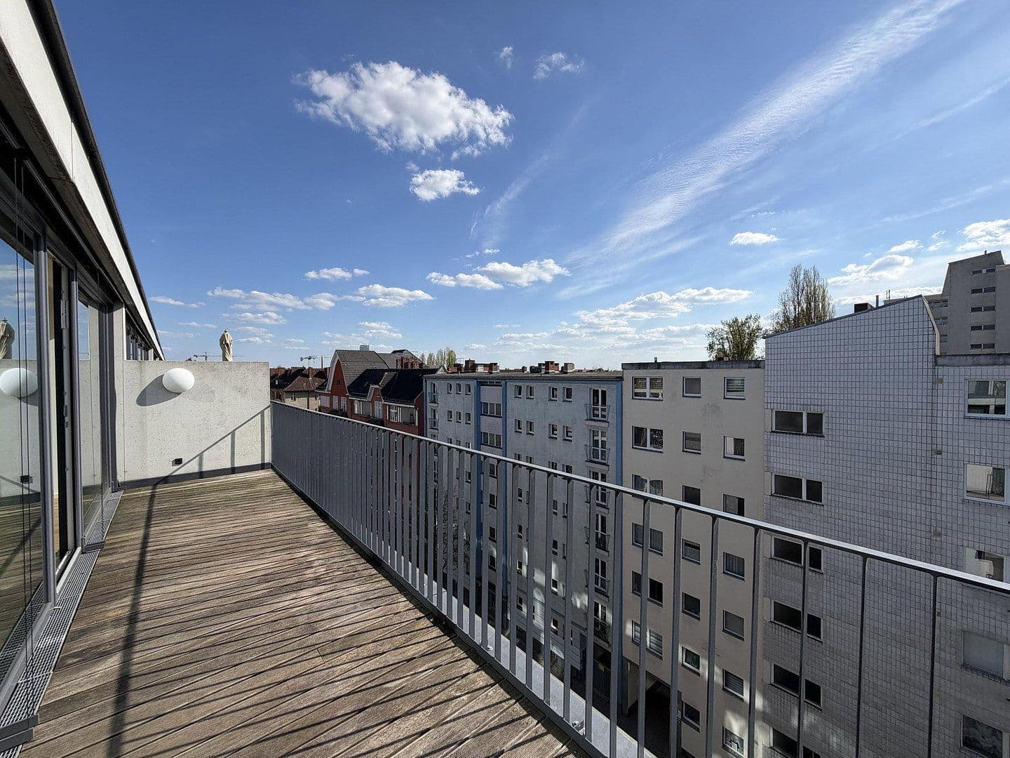 Predaj bytu 3-izbový 110 m², Harzer Straße 109, Berlin, Berlín Predaj bytu 3-izbový 110 m², Harzer Straße 109, Berlin, Berlín