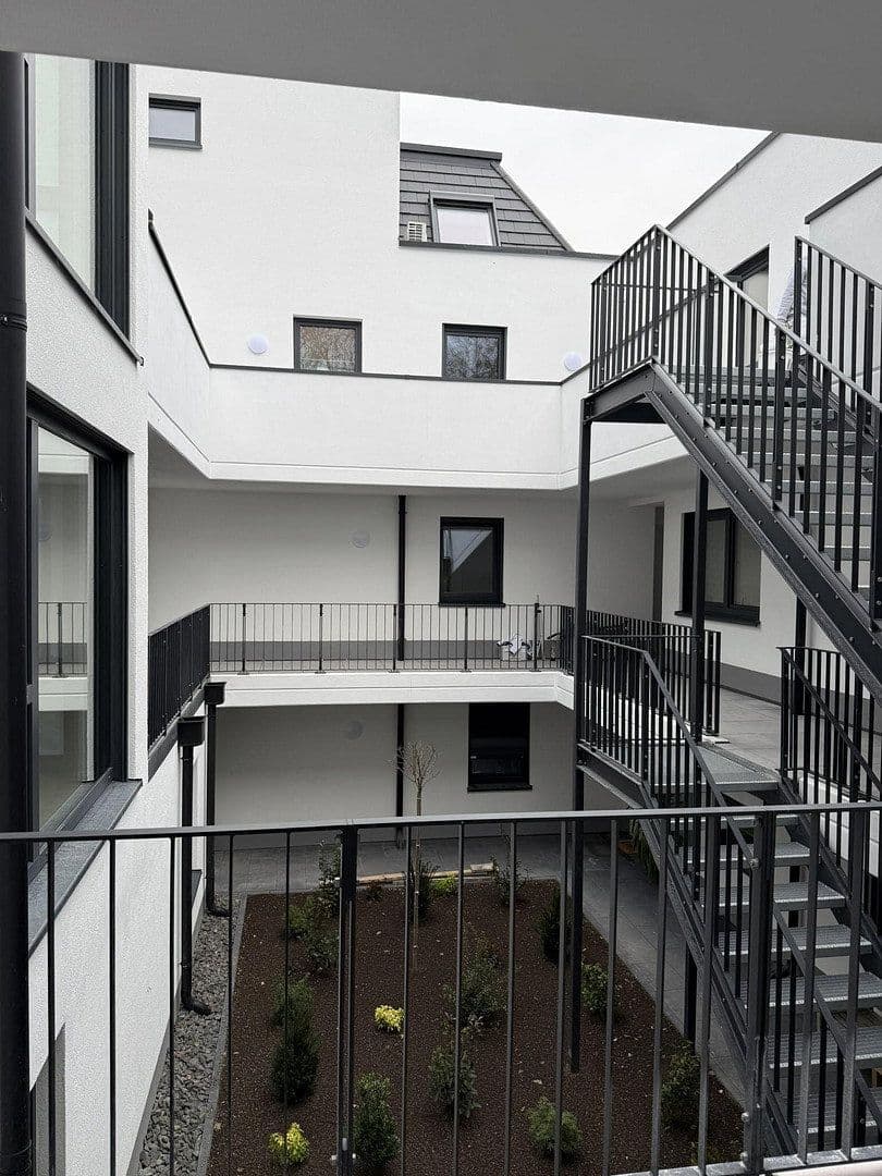 Prenájom bytu 2-izbový 82 m², Hauptstraße 2, Siegburg, Severné Porýnie - Westfálsko Prenájom bytu 2-izbový 82 m², Hauptstraße 2, Siegburg, Severné Porýnie - Westfálsko