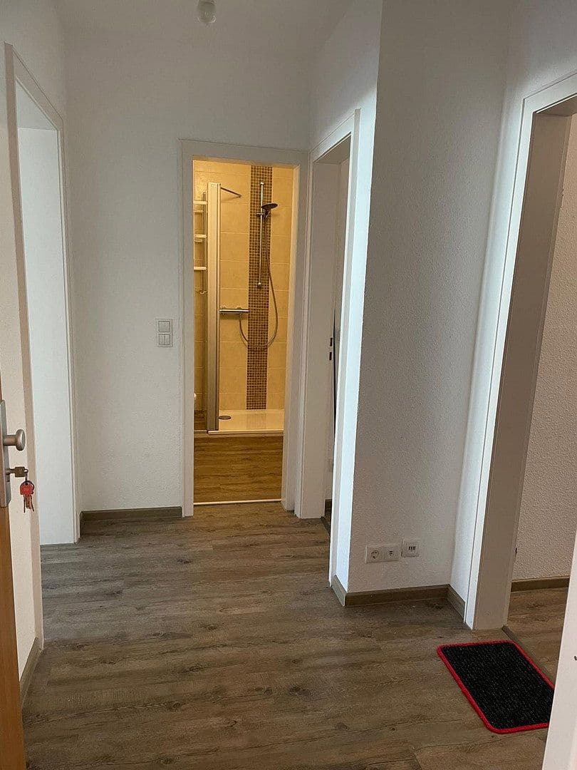 Prenájom bytu 3-izbový 77 m², Waldecker Straße 33, Bad Pyrmont, Dolné Sasko Prenájom bytu 3-izbový 77 m², Waldecker Straße 33, Bad Pyrmont, Dolné Sasko