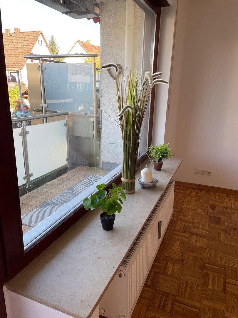 Prenájom bytu 3-izbový 77 m², Waldecker Straße 33, Bad Pyrmont, Dolné Sasko Prenájom bytu 3-izbový 77 m², Waldecker Straße 33, Bad Pyrmont, Dolné Sasko