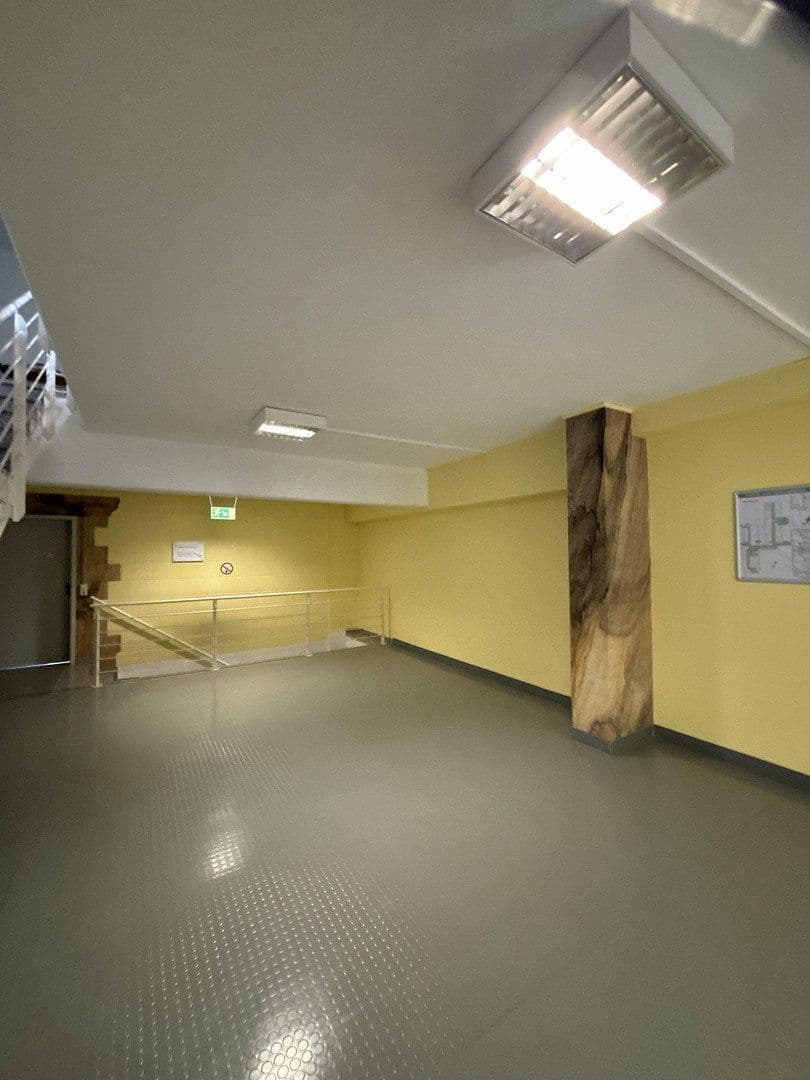 Prenájom kancelárie 380 m², Wilhelmstraße 78, Reilingen, Bádensko-Wurttembersko Prenájom kancelárie 380 m², Wilhelmstraße 78, Reilingen, Bádensko-Wurttembersko