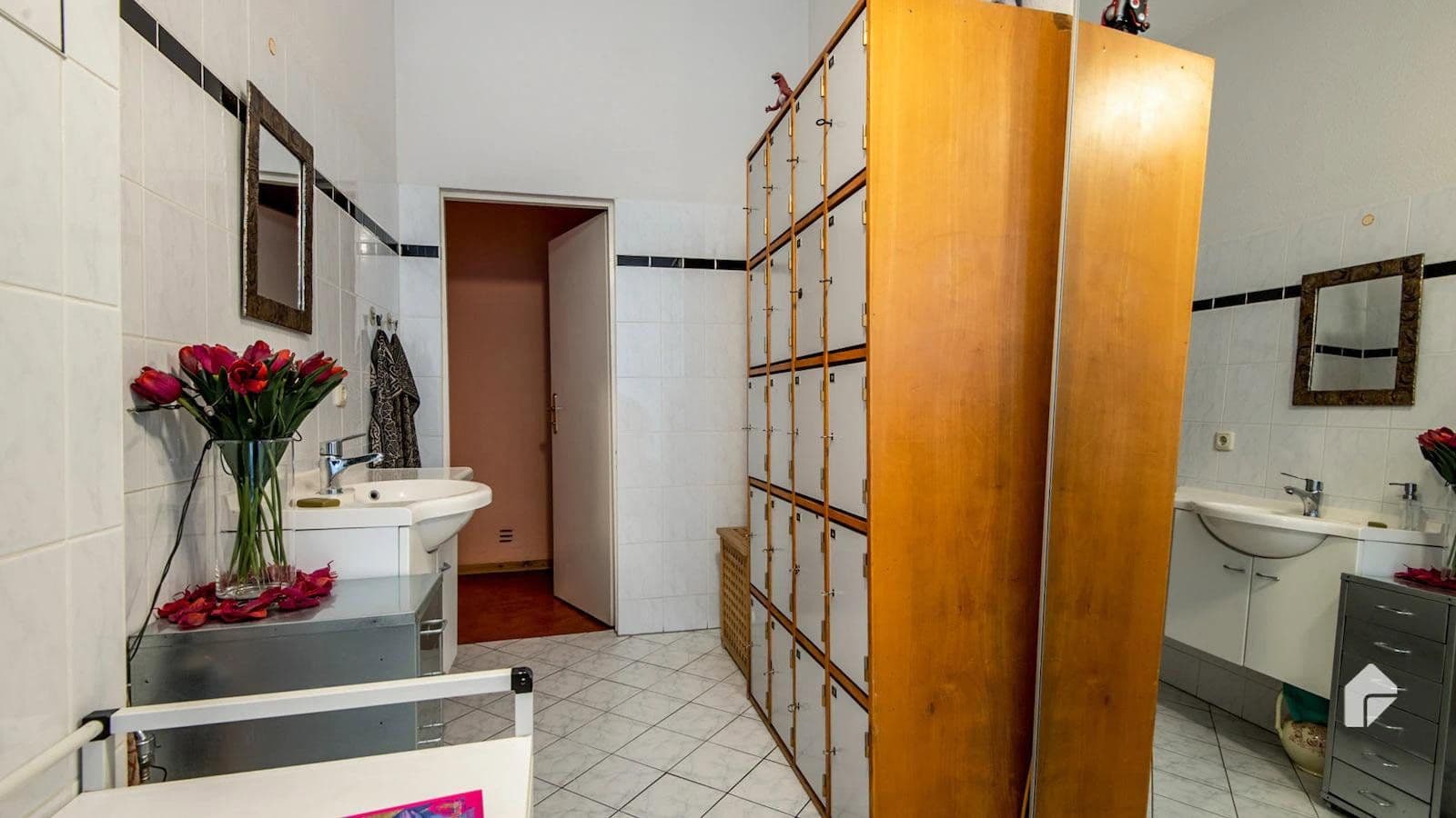Predaj bytu 3-izbový 112 m², Wichertstr. 69, Berlin, Berlín Predaj bytu 3-izbový 112 m², Wichertstr. 69, Berlin, Berlín