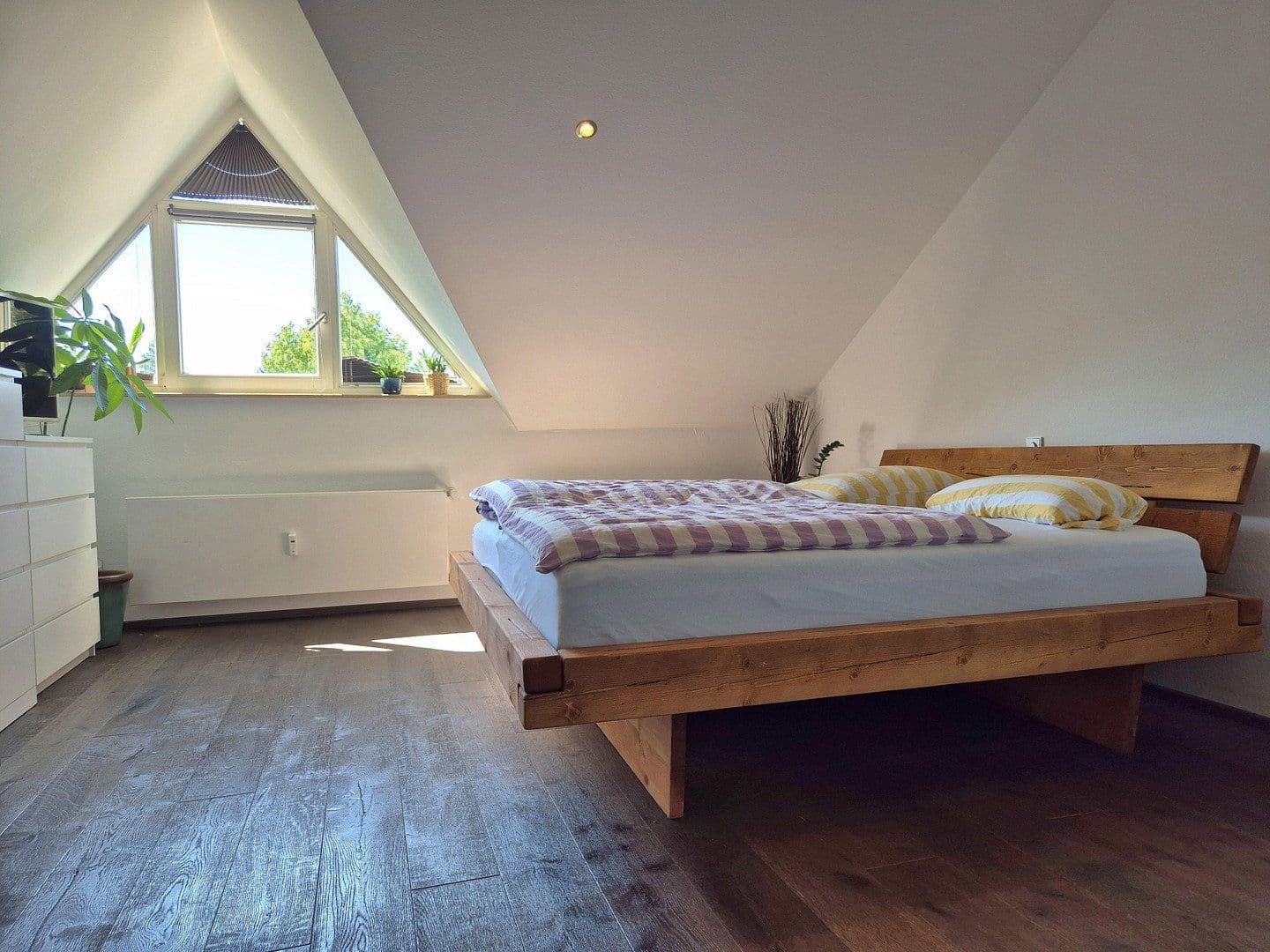 Prenájom bytu 3-izbový 102 m², Durmersheim, Bádensko-Wurttembersko Prenájom bytu 3-izbový 102 m², Durmersheim, Bádensko-Wurttembersko