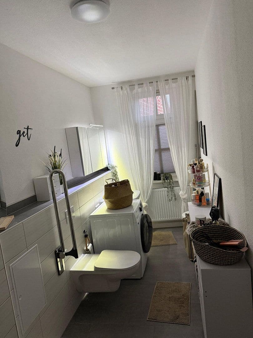 Prenájom bytu 2-izbový 67 m², Straße der Einheit 44, Heringen/Helme, Durínsko Prenájom bytu 2-izbový 67 m², Straße der Einheit 44, Heringen/Helme, Durínsko