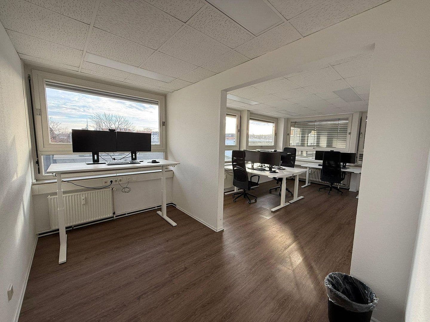 Prenájom kancelárie 194 m², Mengendamm 12, Hannover, Dolné Sasko Prenájom kancelárie 194 m², Mengendamm 12, Hannover, Dolné Sasko