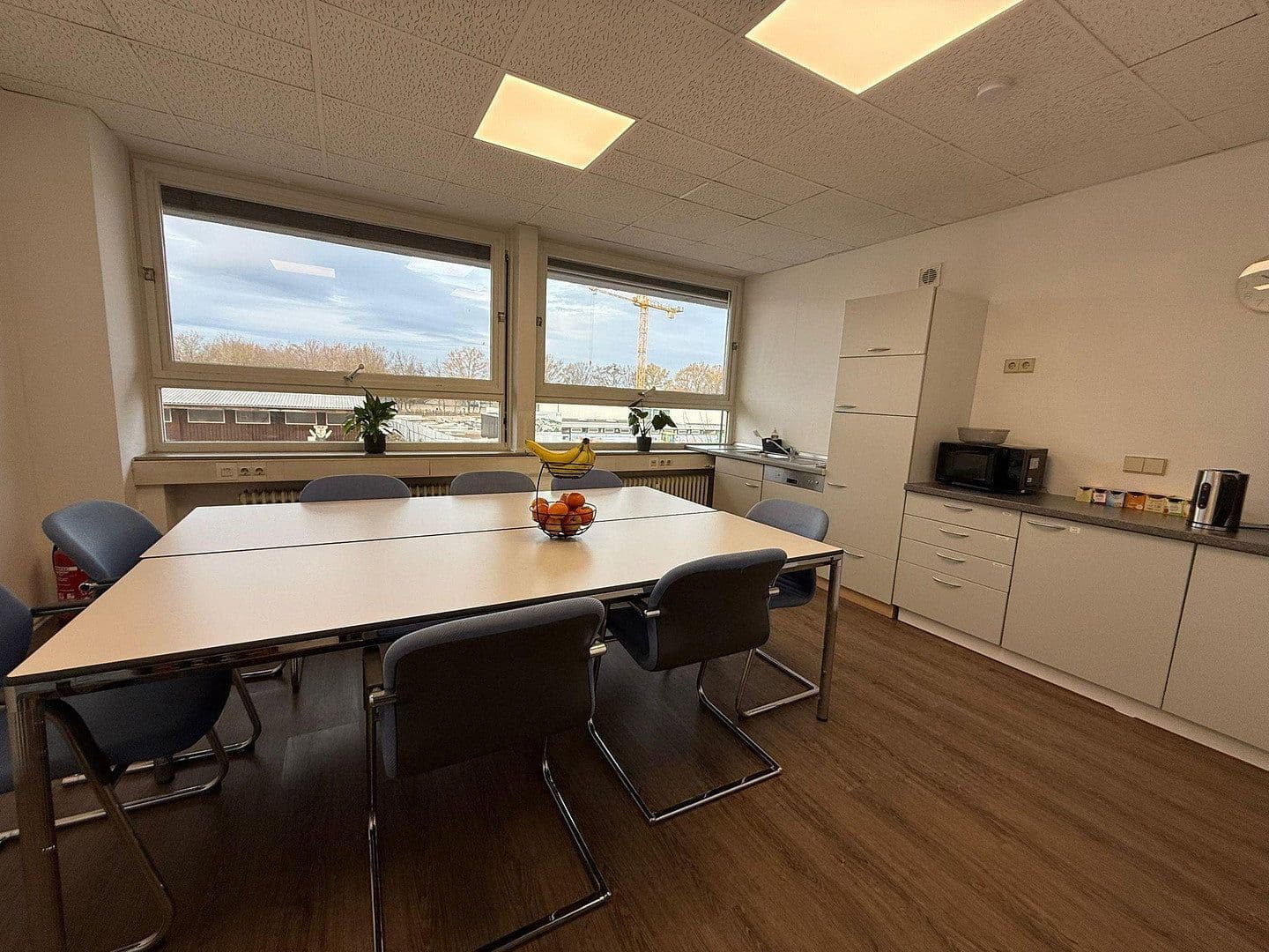 Prenájom kancelárie 194 m², Mengendamm 12, Hannover, Dolné Sasko Prenájom kancelárie 194 m², Mengendamm 12, Hannover, Dolné Sasko