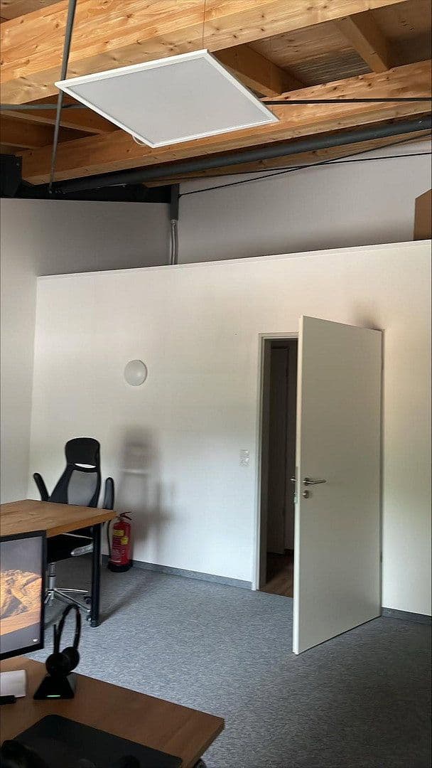 Prenájom kancelárie 85 m², Marmorwerkstr. 52, Kiefersfelden, Bavorsko Prenájom kancelárie 85 m², Marmorwerkstr. 52, Kiefersfelden, Bavorsko
