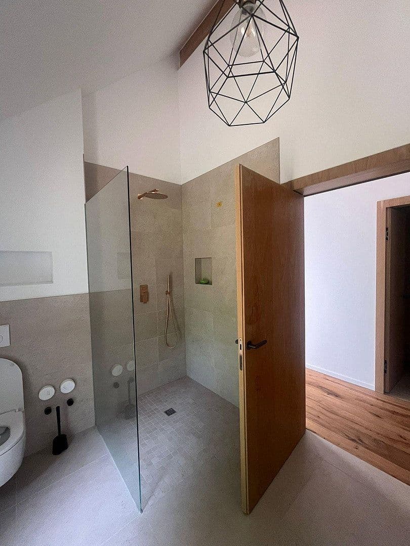 Prenájom bytu 3-izbový 107 m², Siegburg, Severné Porýnie - Westfálsko Prenájom bytu 3-izbový 107 m², Siegburg, Severné Porýnie - Westfálsko