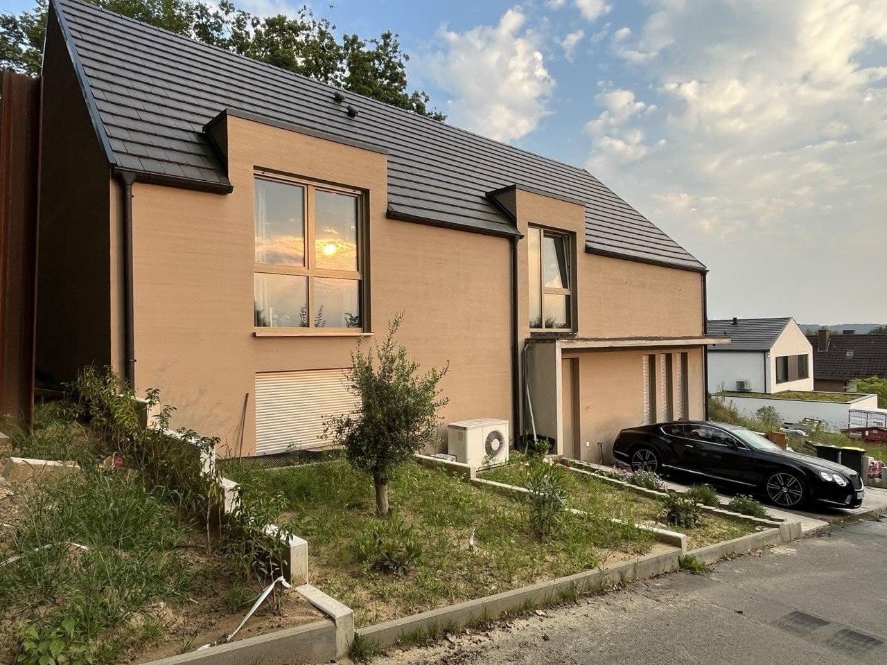Prenájom bytu 3-izbový 107 m², Siegburg, Severné Porýnie - Westfálsko Prenájom bytu 3-izbový 107 m², Siegburg, Severné Porýnie - Westfálsko