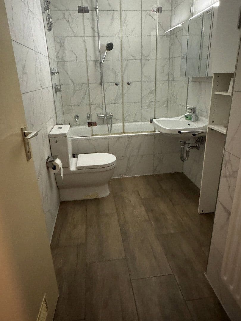 Predaj bytu 1-izbový 42 m², Albert-Schweitzer-Str.65, München, Bavorsko Predaj bytu 1-izbový 42 m², Albert-Schweitzer-Str.65, München, Bavorsko