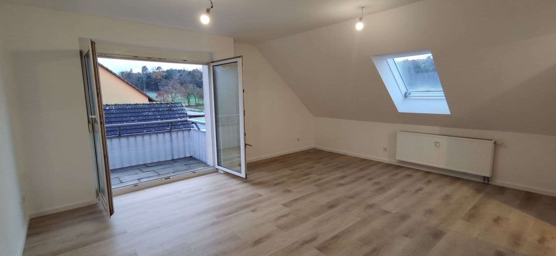 Prenájom bytu 2-izbový 45 m², Erlenweg 6, Aurach, Bavorsko Prenájom bytu 2-izbový 45 m², Erlenweg 6, Aurach, Bavorsko