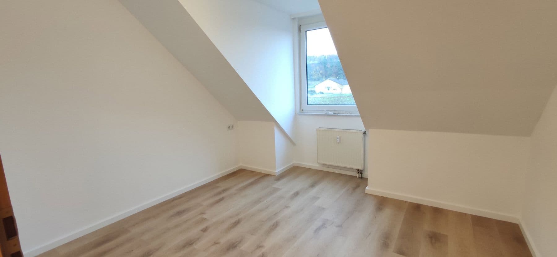Prenájom bytu 2-izbový 45 m², Erlenweg 6, Aurach, Bavorsko Prenájom bytu 2-izbový 45 m², Erlenweg 6, Aurach, Bavorsko