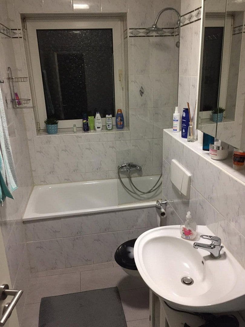 Prenájom bytu 3-izbový 64 m², Zum Rauhen See 13, Rodgau, Hesensko Prenájom bytu 3-izbový 64 m², Zum Rauhen See 13, Rodgau, Hesensko