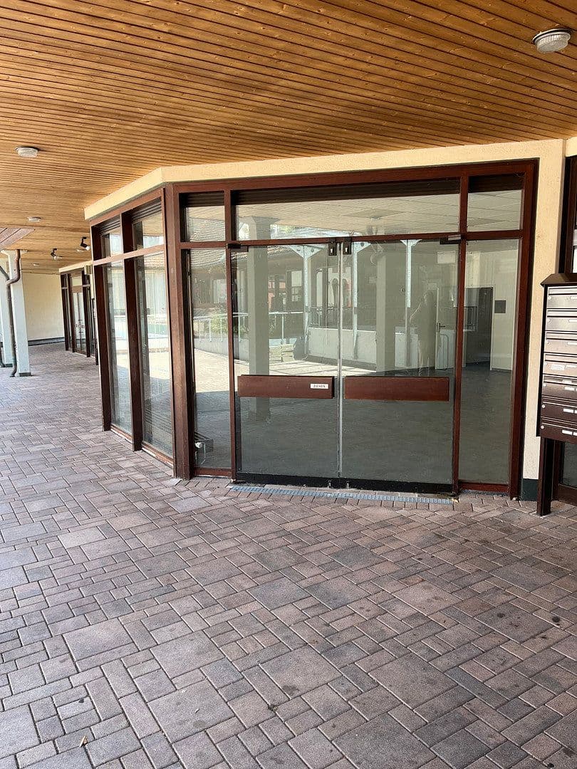 Prenájom kancelárie 89 m², Kirchstraße 7, Bad Krozingen, Bádensko-Wurttembersko Prenájom kancelárie 89 m², Kirchstraße 7, Bad Krozingen, Bádensko-Wurttembersko