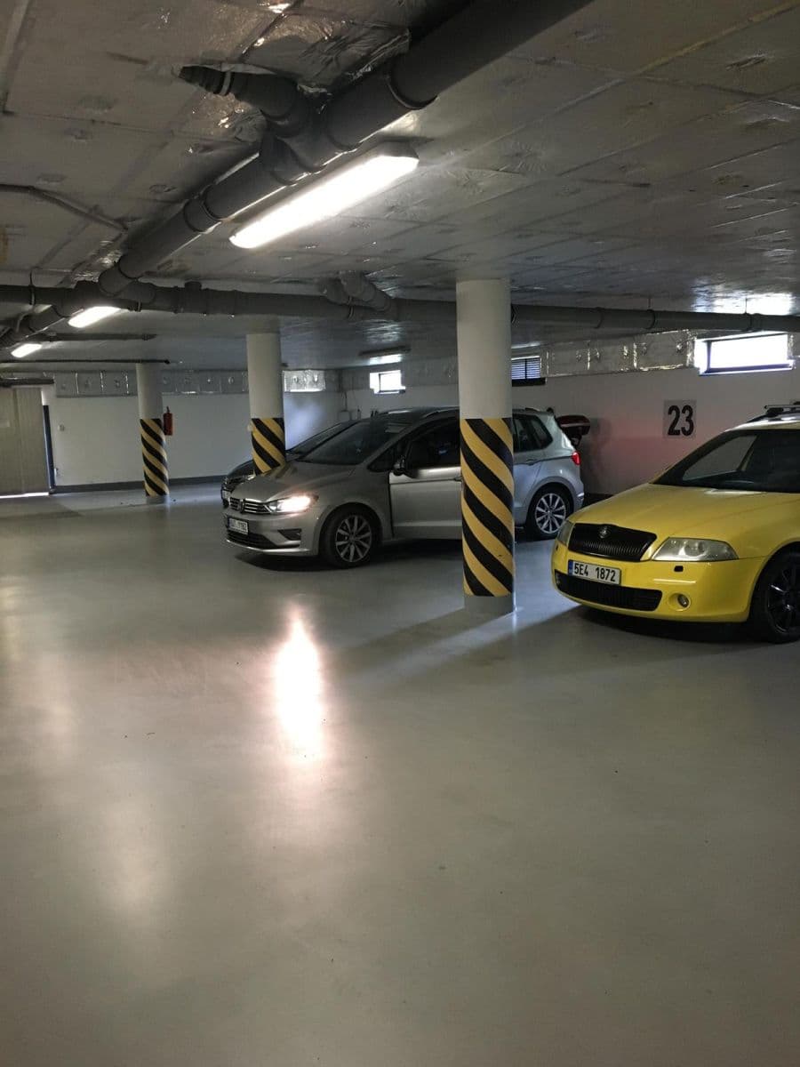 Prenájom bytu 2-izbový 43 m², Jaroslava Foglara, Praha, Praha Prenájom bytu 2-izbový 43 m², Jaroslava Foglara, Praha, Praha