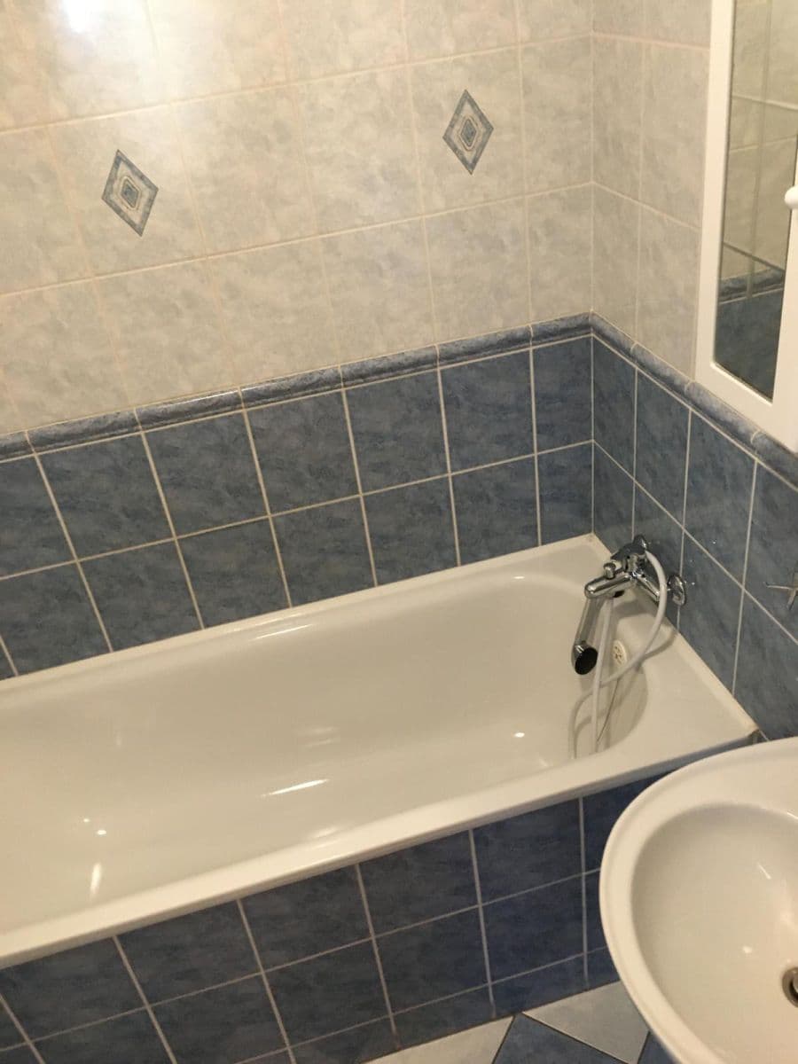 Prenájom bytu 2-izbový 43 m², Jaroslava Foglara, Praha, Praha Prenájom bytu 2-izbový 43 m², Jaroslava Foglara, Praha, Praha