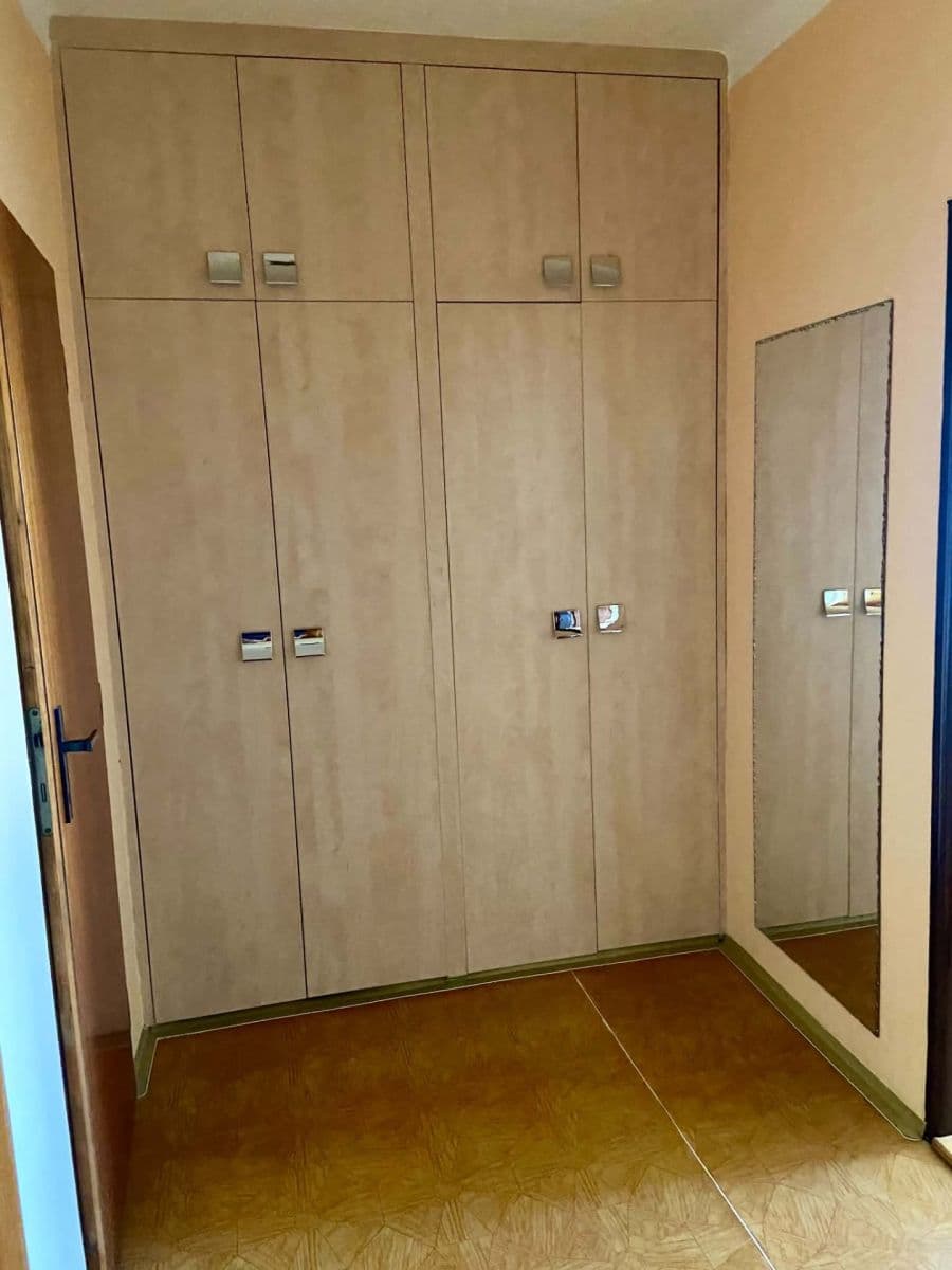 Prenájom bytu 3-izbový 77 m², Křimická, Plzeň, Plzeňský kraj Prenájom bytu 3-izbový 77 m², Křimická, Plzeň, Plzeňský kraj