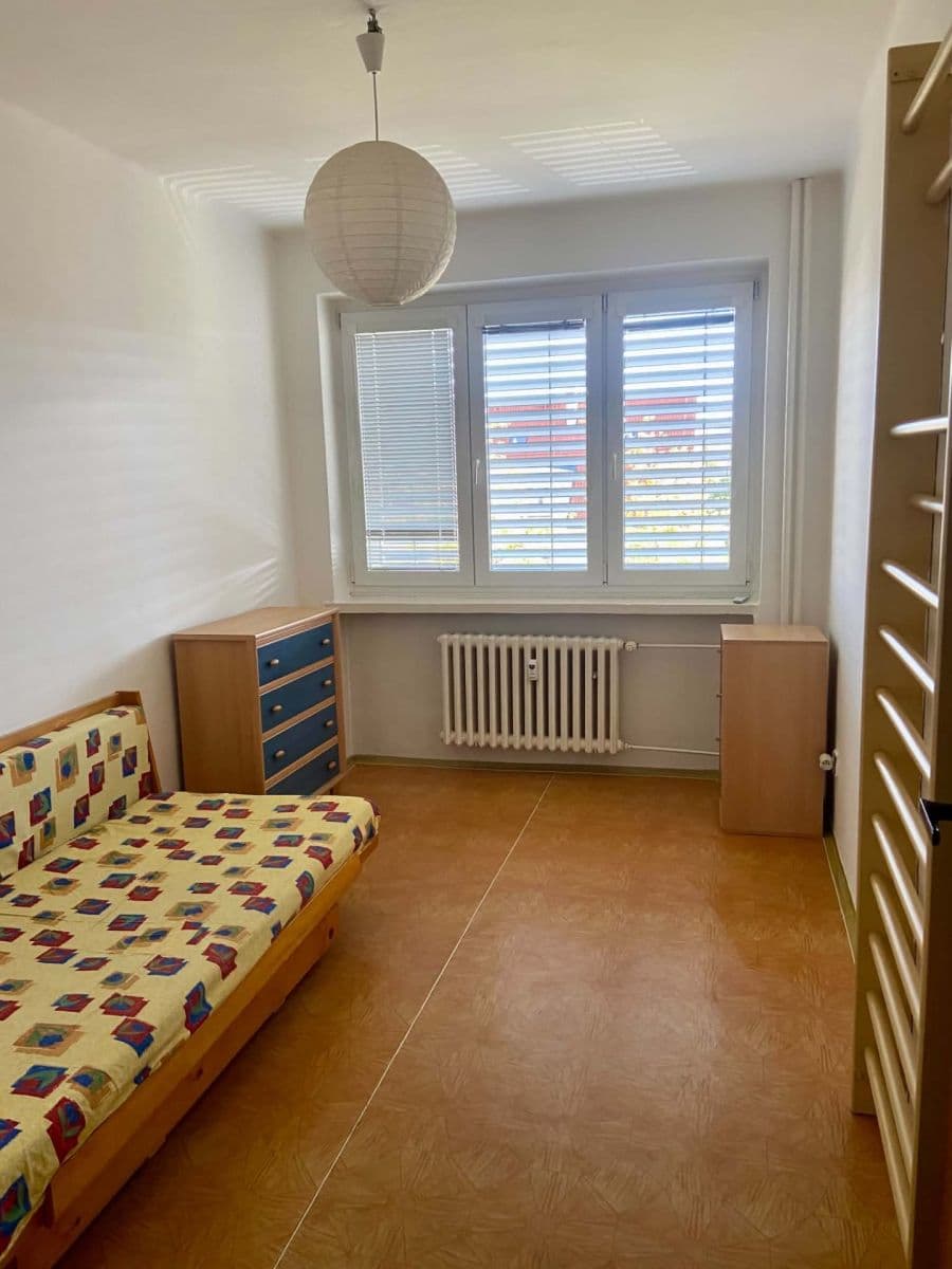 Prenájom bytu 3-izbový 77 m², Křimická, Plzeň, Plzeňský kraj Prenájom bytu 3-izbový 77 m², Křimická, Plzeň, Plzeňský kraj