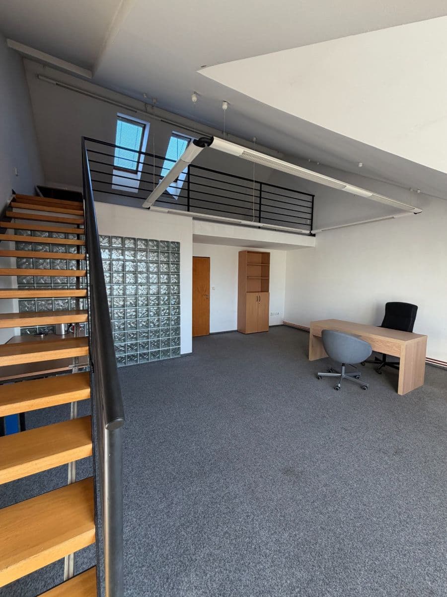 Prenájom nebytového priestoru 35 m², Hradební, Uherské Hradiště, Zlínský kraj Prenájom nebytového priestoru 35 m², Hradební, Uherské Hradiště, Zlínský kraj