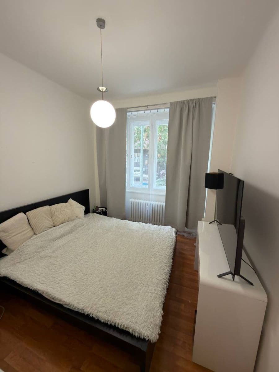 Prenájom bytu 2-izbový 50 m², Sudoměřská, Praha, Praha Prenájom bytu 2-izbový 50 m², Sudoměřská, Praha, Praha