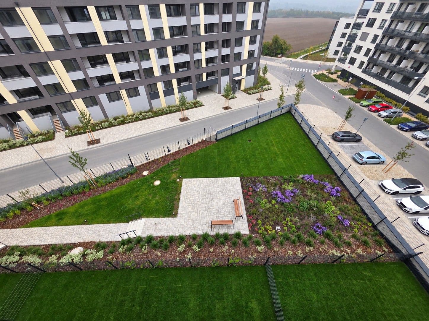 Prenájom bytu 4-izbový 100 m², Gollové, Praha, Praha Prenájom bytu 4-izbový 100 m², Gollové, Praha, Praha