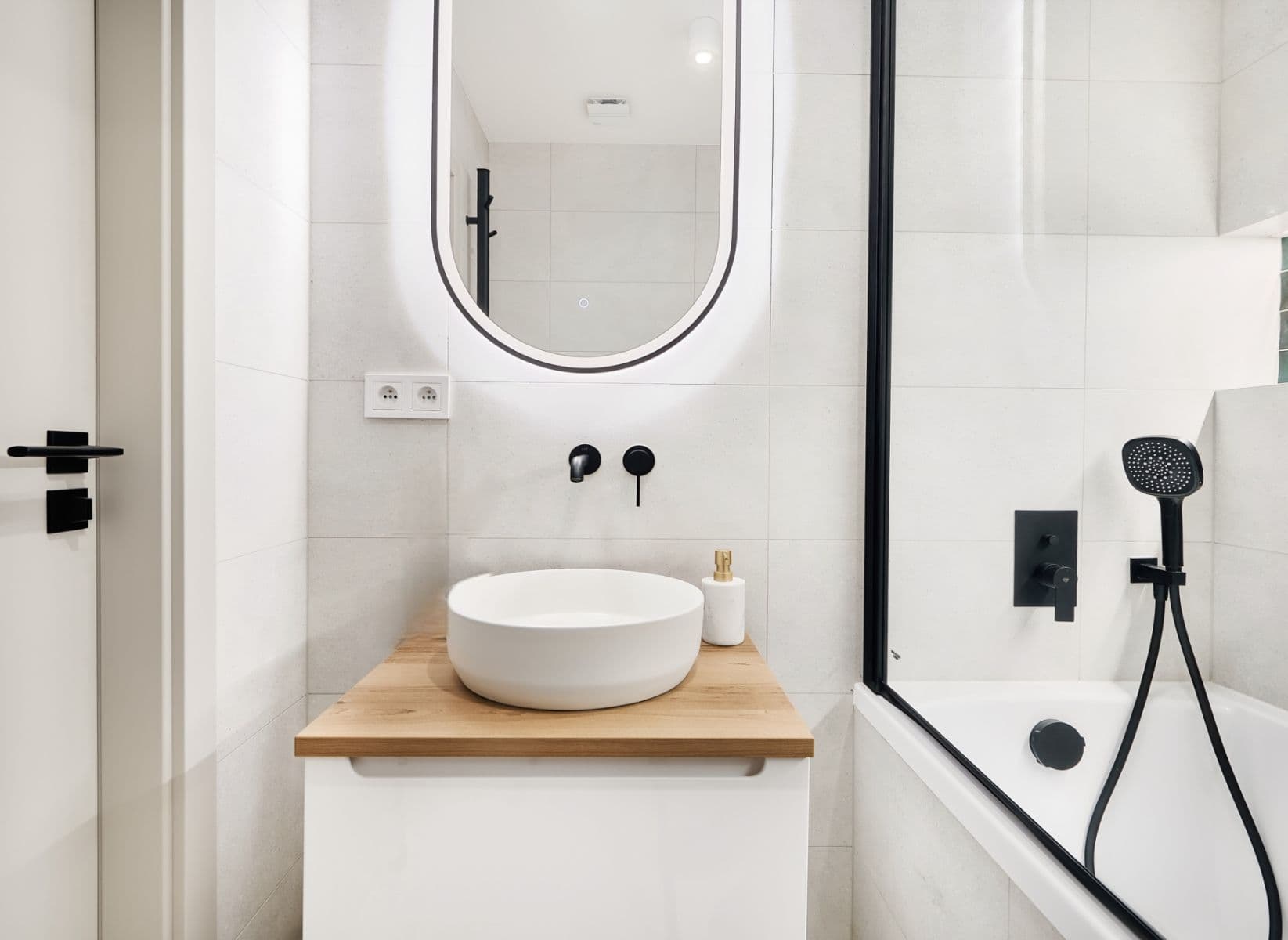 Predaj bytu 4-izbový 81 m², Urbánkova, Praha, Praha Predaj bytu 4-izbový 81 m², Urbánkova, Praha, Praha