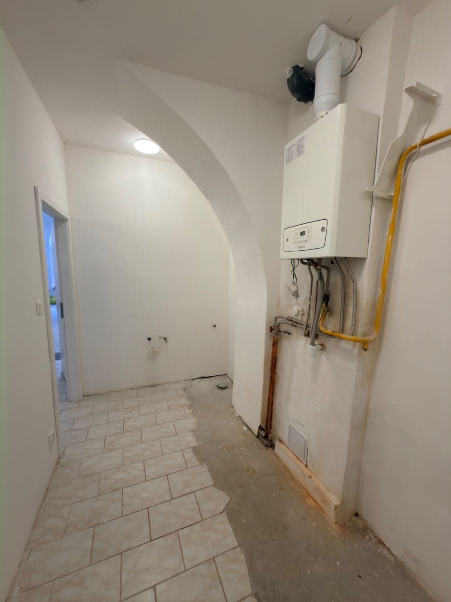 Prenájom nebytového priestoru 88 m², Zdislavy z Lemberka, Jablonné v Podještědí, Liberecký kraj Prenájom nebytového priestoru 88 m², Zdislavy z Lemberka, Jablonné v Podještědí, Liberecký kraj