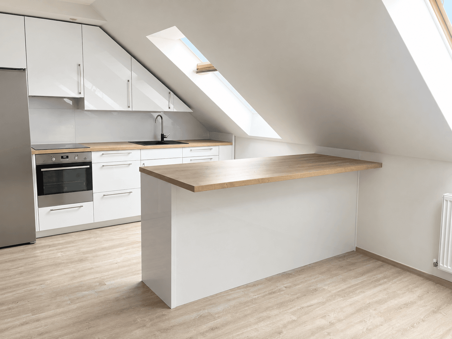 Prenájom bytu 2-izbový 81 m², Bubenská, Praha, Praha Prenájom bytu 2-izbový 81 m², Bubenská, Praha, Praha