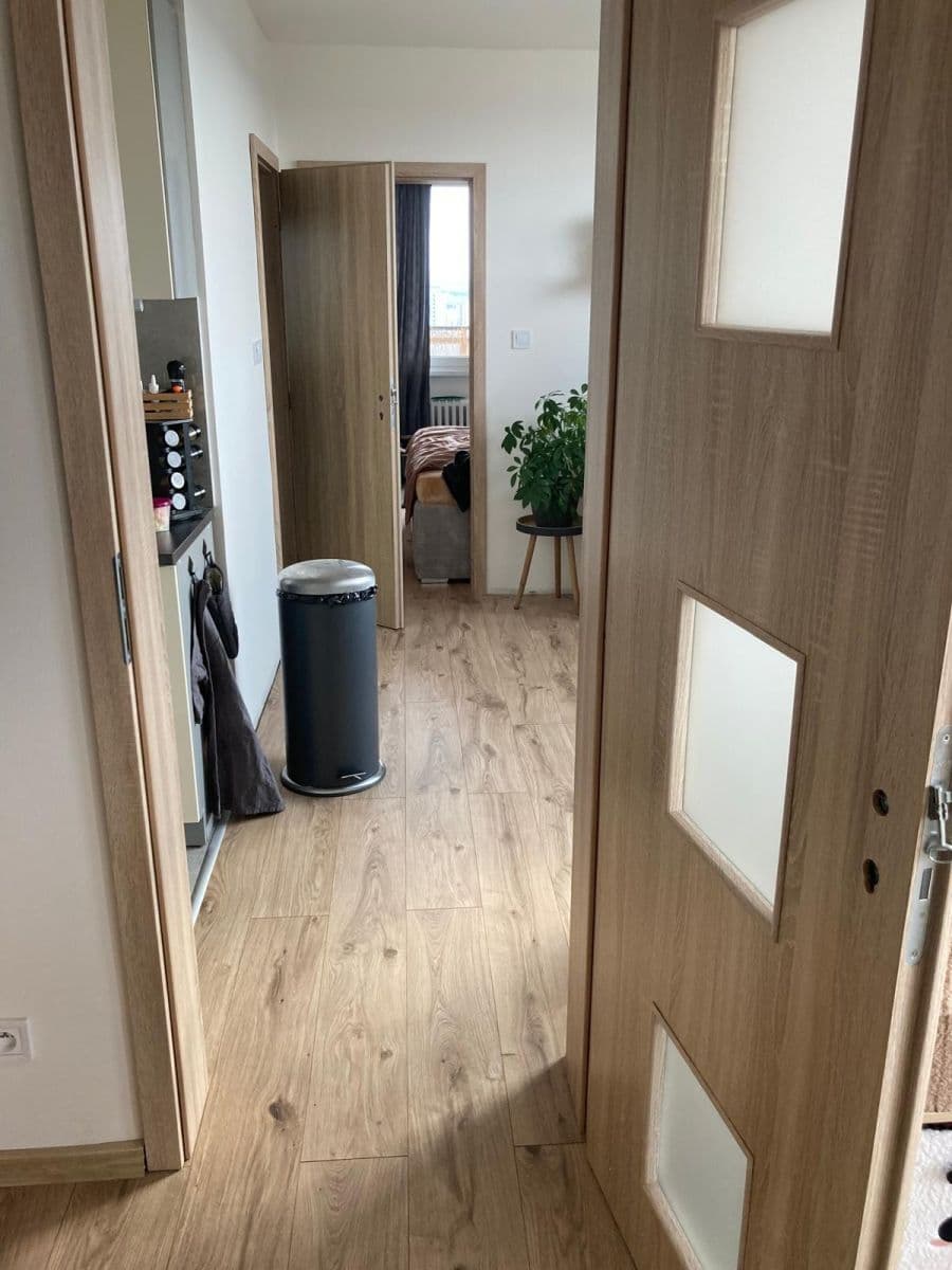 Prenájom bytu 2-izbový 75 m², Vavřenova, Praha, Praha Prenájom bytu 2-izbový 75 m², Vavřenova, Praha, Praha