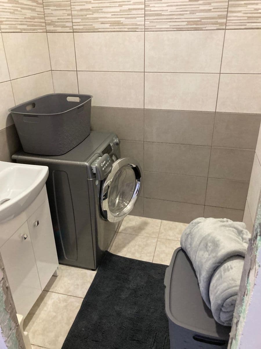 Prenájom bytu 2-izbový 75 m², Vavřenova, Praha, Praha Prenájom bytu 2-izbový 75 m², Vavřenova, Praha, Praha