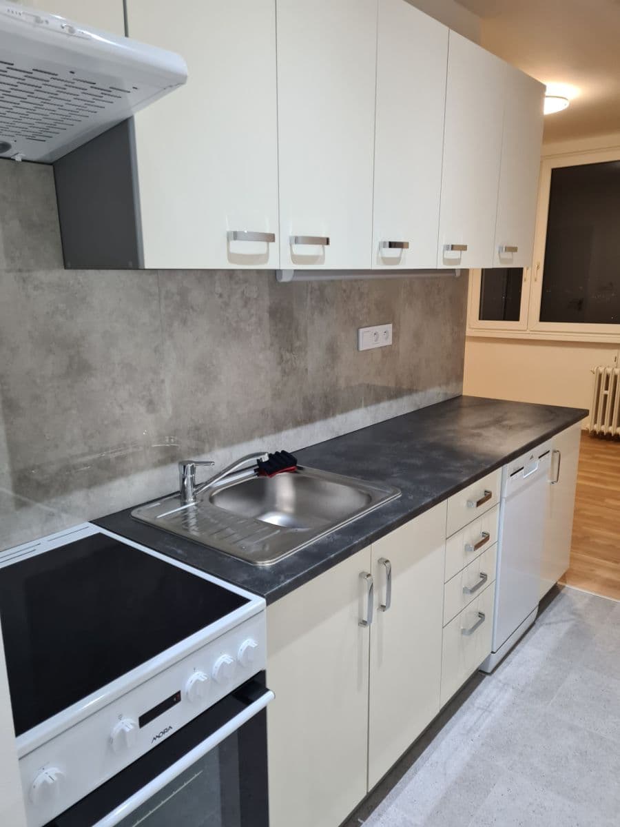 Prenájom bytu 2-izbový 75 m², Vavřenova, Praha, Praha Prenájom bytu 2-izbový 75 m², Vavřenova, Praha, Praha