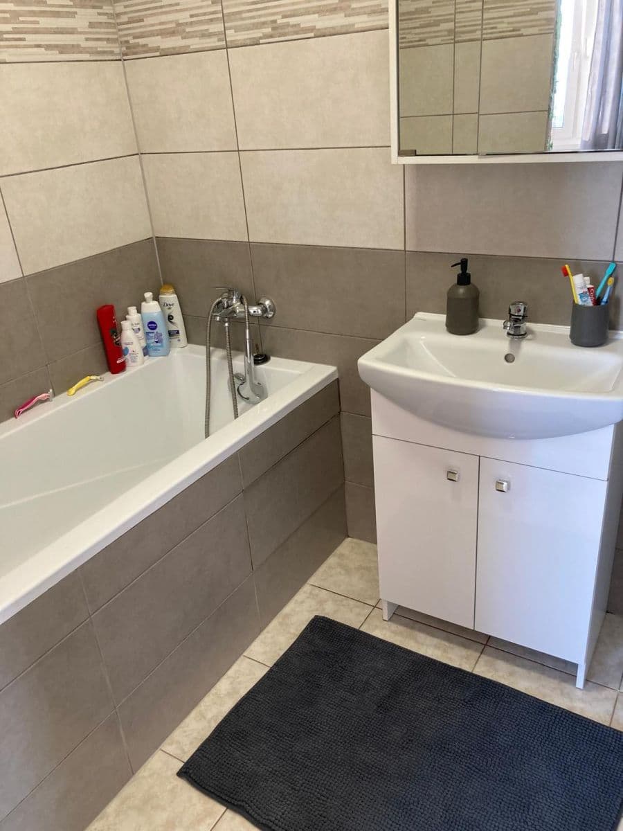 Prenájom bytu 2-izbový 75 m², Vavřenova, Praha, Praha Prenájom bytu 2-izbový 75 m², Vavřenova, Praha, Praha