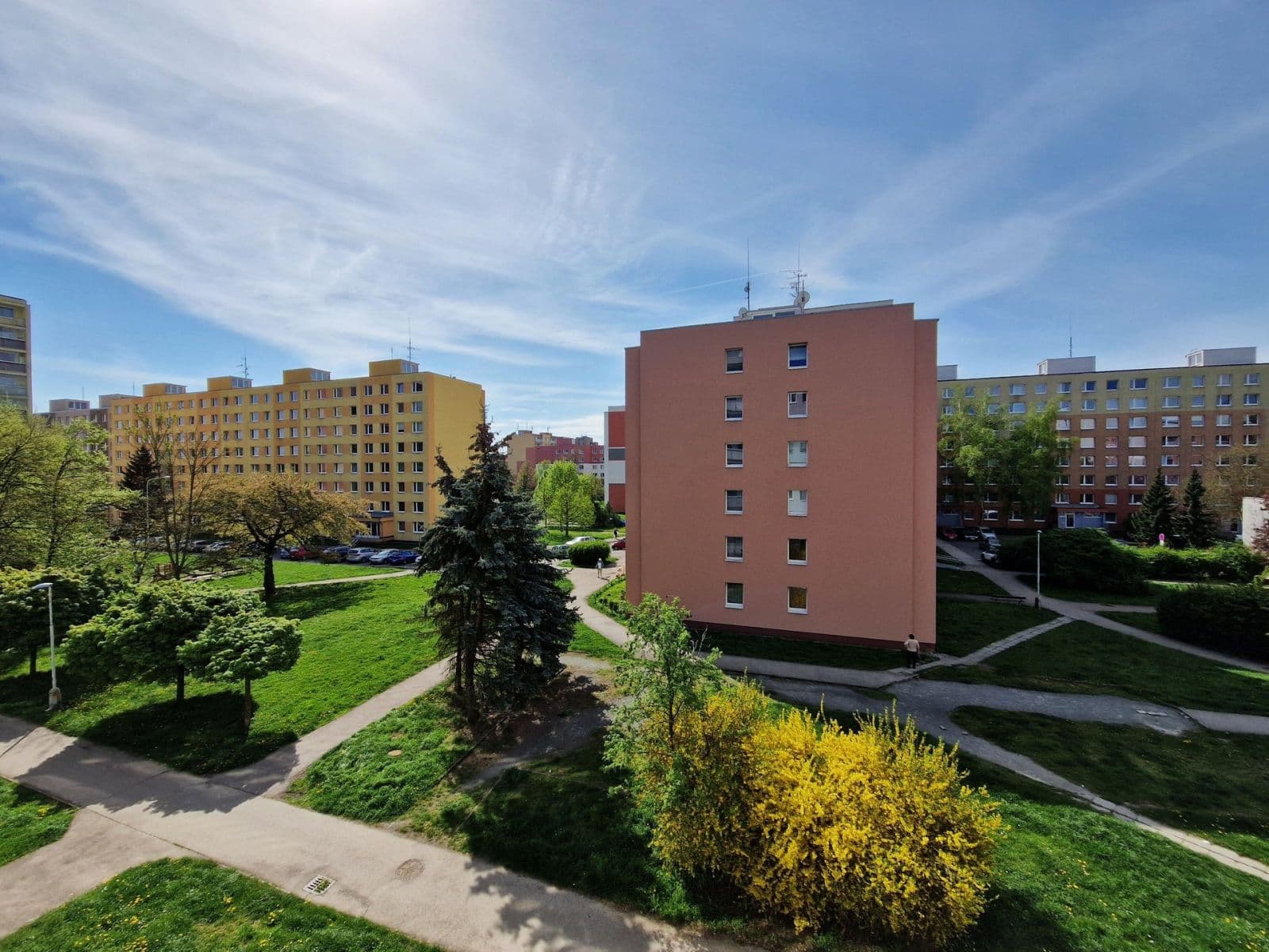 Prenájom bytu 1-izbový 33 m², Vít. Nezvala, Kladno, Středočeský kraj Prenájom bytu 1-izbový 33 m², Vít. Nezvala, Kladno, Středočeský kraj