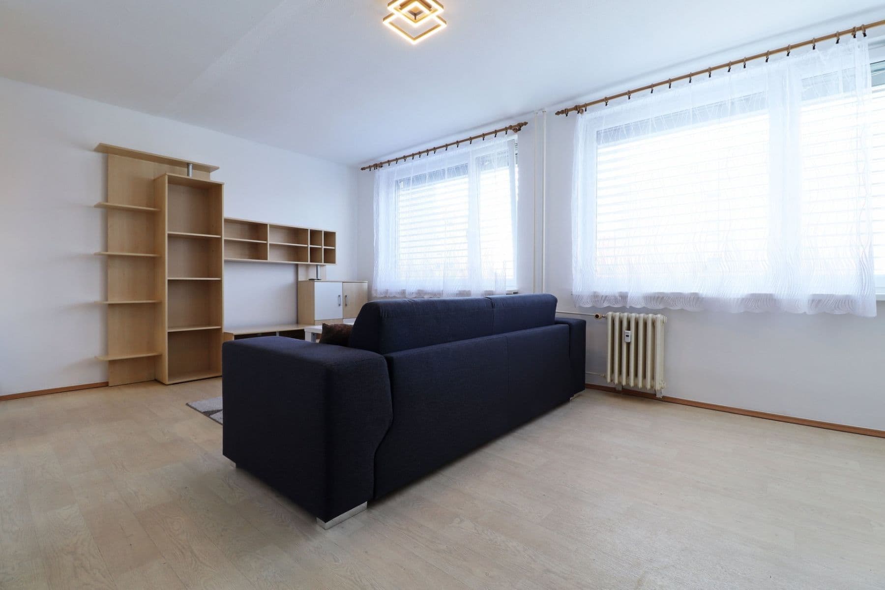 Prenájom bytu 1-izbový 33 m², Vít. Nezvala, Kladno, Středočeský kraj Prenájom bytu 1-izbový 33 m², Vít. Nezvala, Kladno, Středočeský kraj