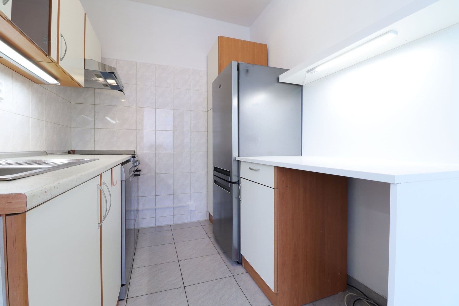Prenájom bytu 1-izbový 33 m², Vít. Nezvala, Kladno, Středočeský kraj Prenájom bytu 1-izbový 33 m², Vít. Nezvala, Kladno, Středočeský kraj