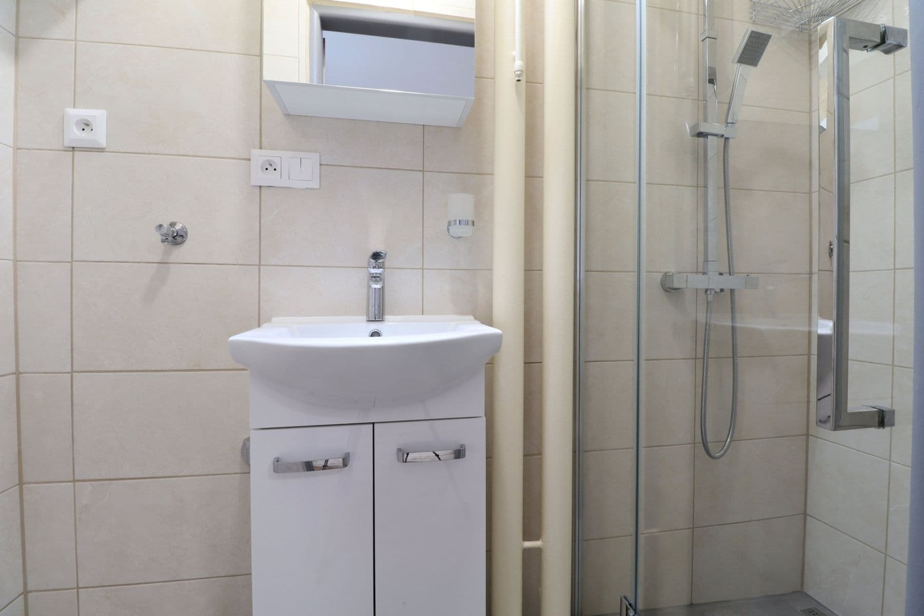 Prenájom bytu 1-izbový 22 m², Poděbradská, Praha, Praha Prenájom bytu 1-izbový 22 m², Poděbradská, Praha, Praha