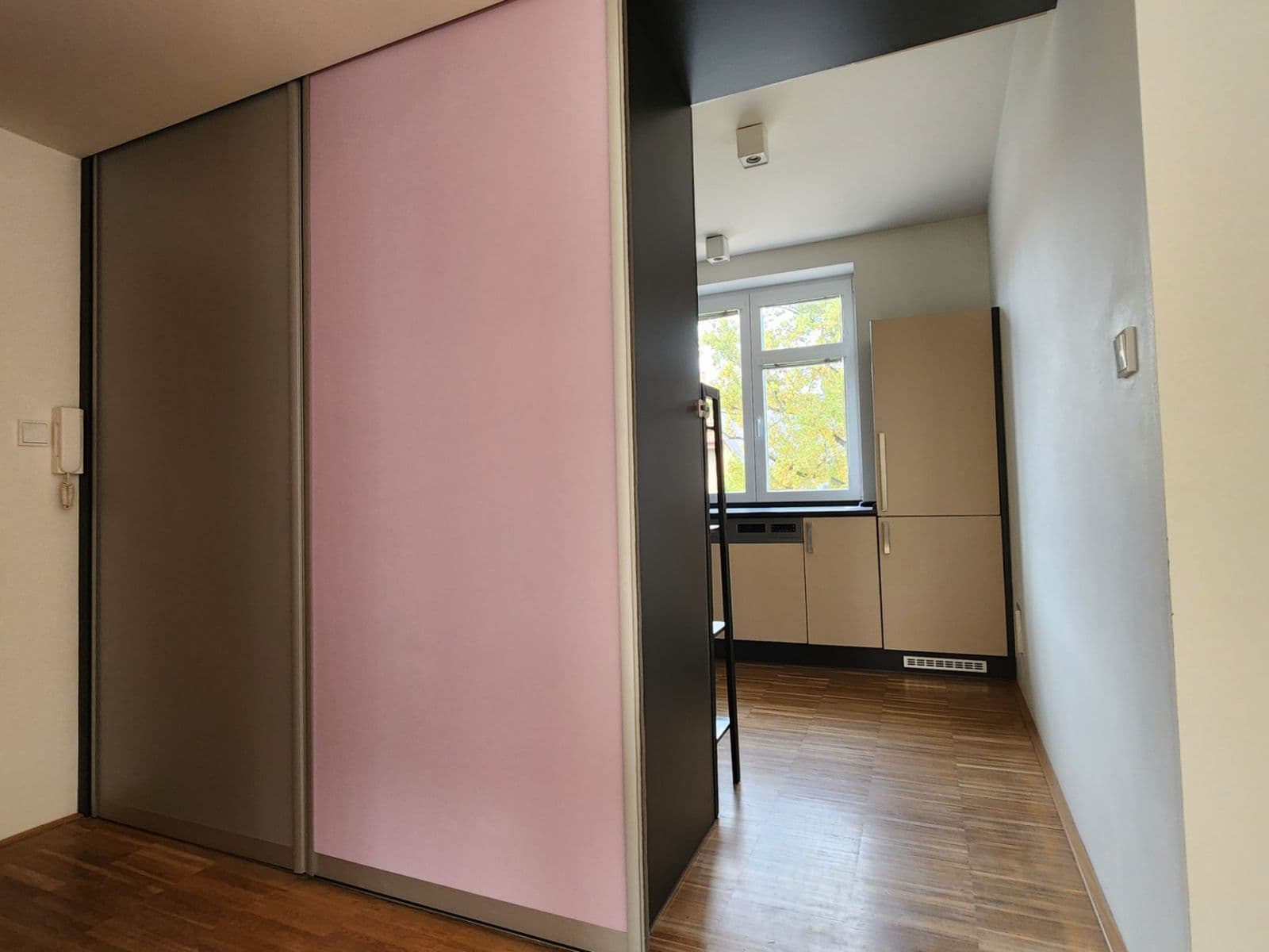 Prenájom bytu 3-izbový 80 m², Jana Masaryka, Jihlava, Kraj Vysočina Prenájom bytu 3-izbový 80 m², Jana Masaryka, Jihlava, Kraj Vysočina