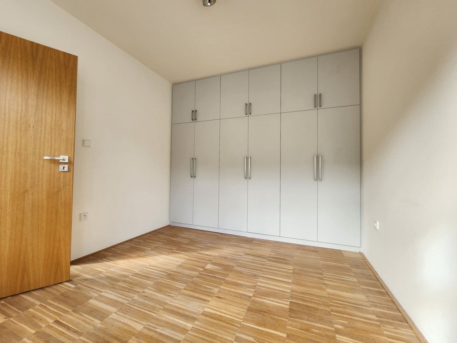 Prenájom bytu 3-izbový 80 m², Jana Masaryka, Jihlava, Kraj Vysočina Prenájom bytu 3-izbový 80 m², Jana Masaryka, Jihlava, Kraj Vysočina