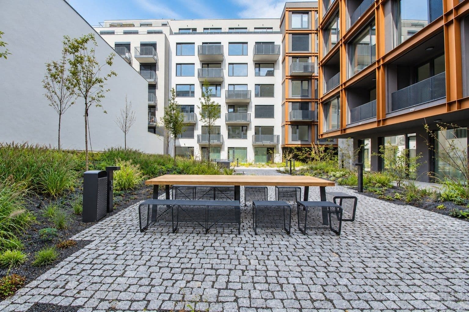 Prenájom bytu 2-izbový 55 m², Drahobejlova, Praha, Praha Prenájom bytu 2-izbový 55 m², Drahobejlova, Praha, Praha